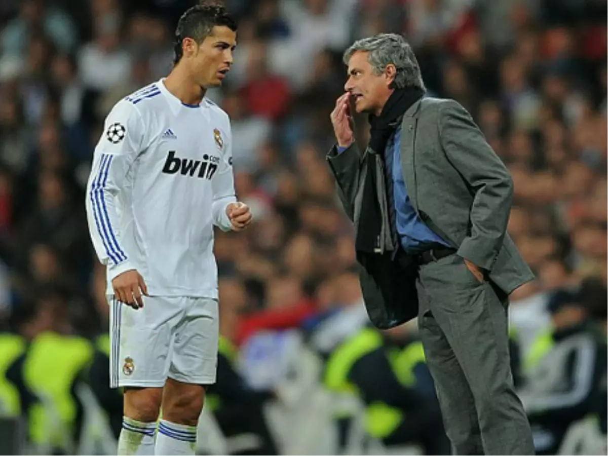 Mourinho: Ronaldo Her Şeyi Bildiğini Sanıyor