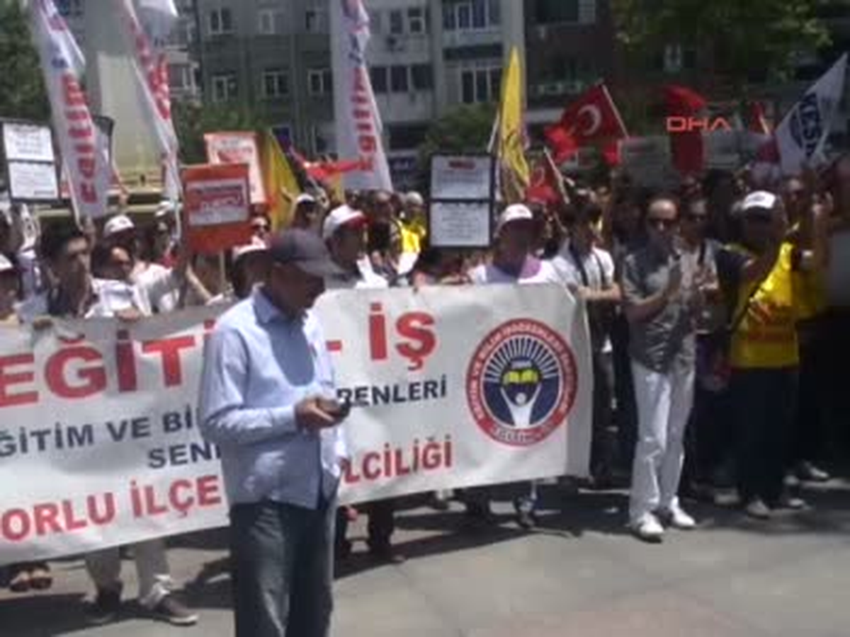 Tekirdağ Sendikalı Öğretmenler İş Bıraktı Sendikalı Öğretmenler İş Bıraktı