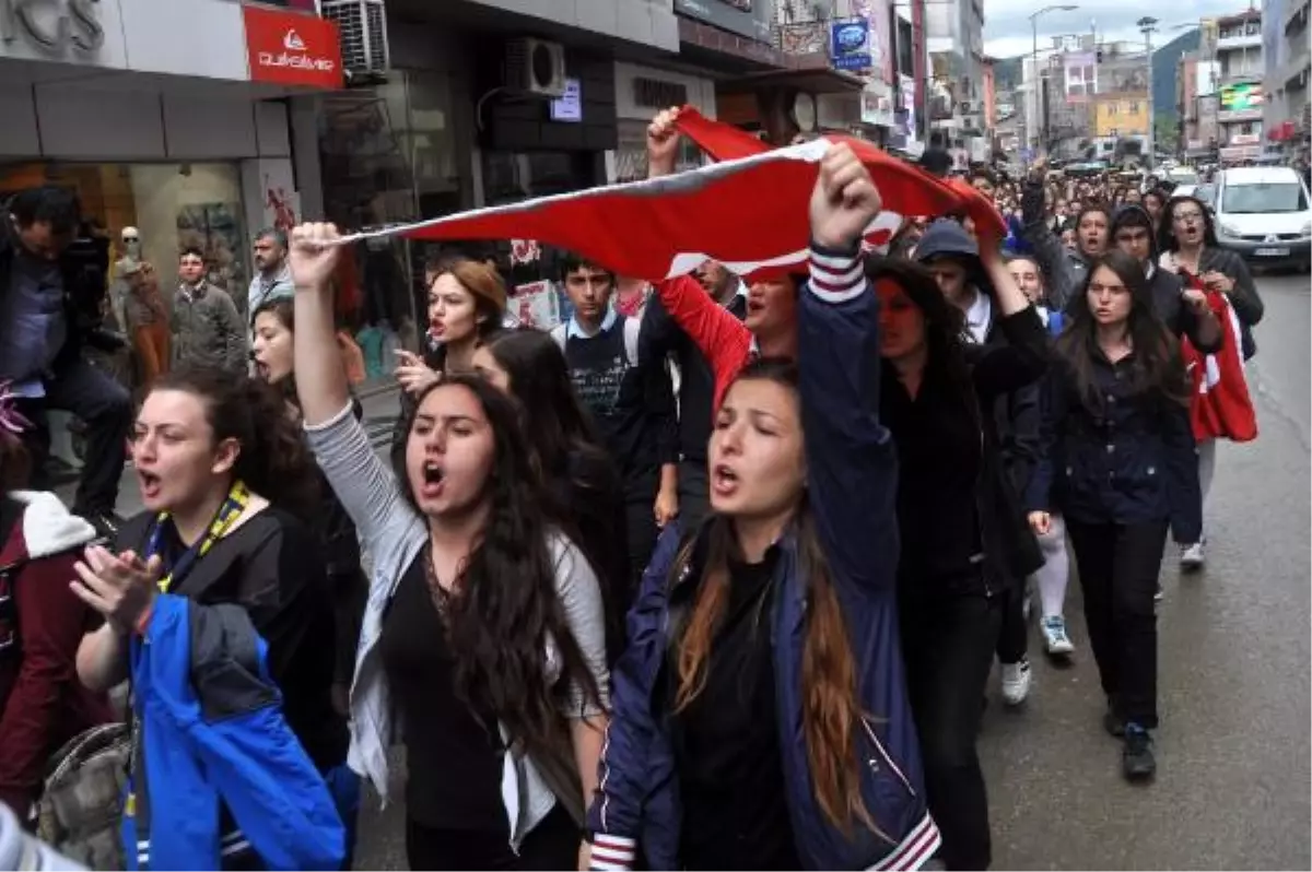 Zonguldak Milli Eğitim Müdürlüğü, İzinsiz Okula Gitmeyen Öğrencilerin İsimlerini İstedi