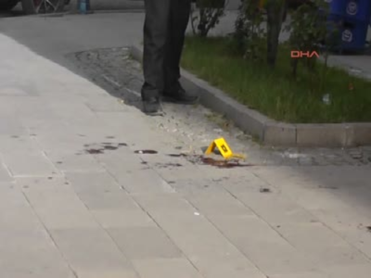 Akşehir Hastaneden Taburcu Oldu, Kendini Yaralayan Kişiyi 7 Kurşunla Vurup Öldürdü Hastaneden...