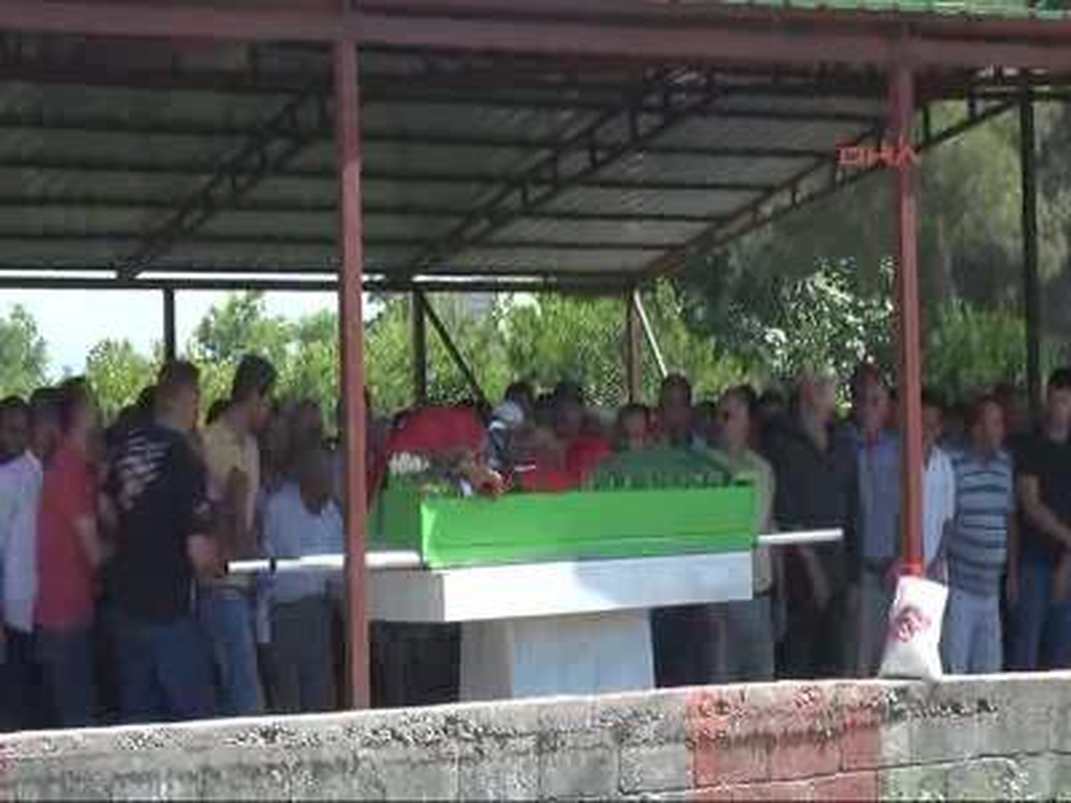 Ankara\'da Ölen Üniversite Öğrencisi Toprağa Verildi