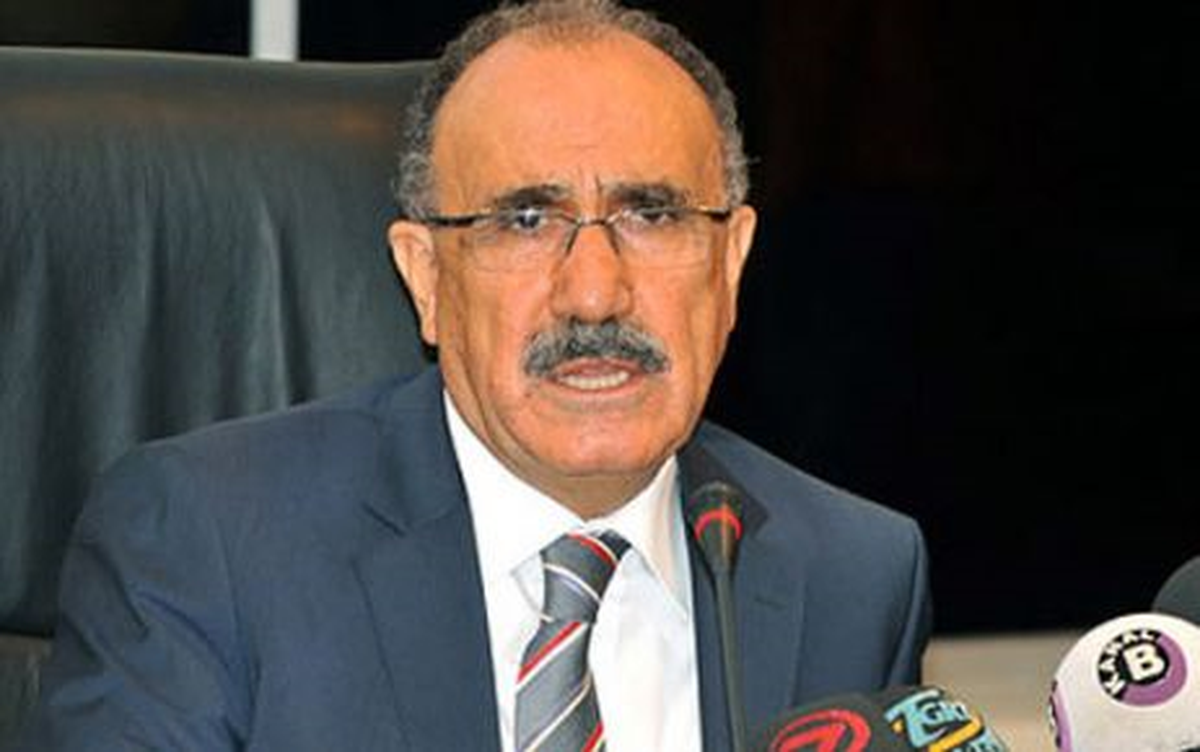 Atalay\'ın Genel Kurul\'da Okuduğu Kitap Tartışma Yarattı