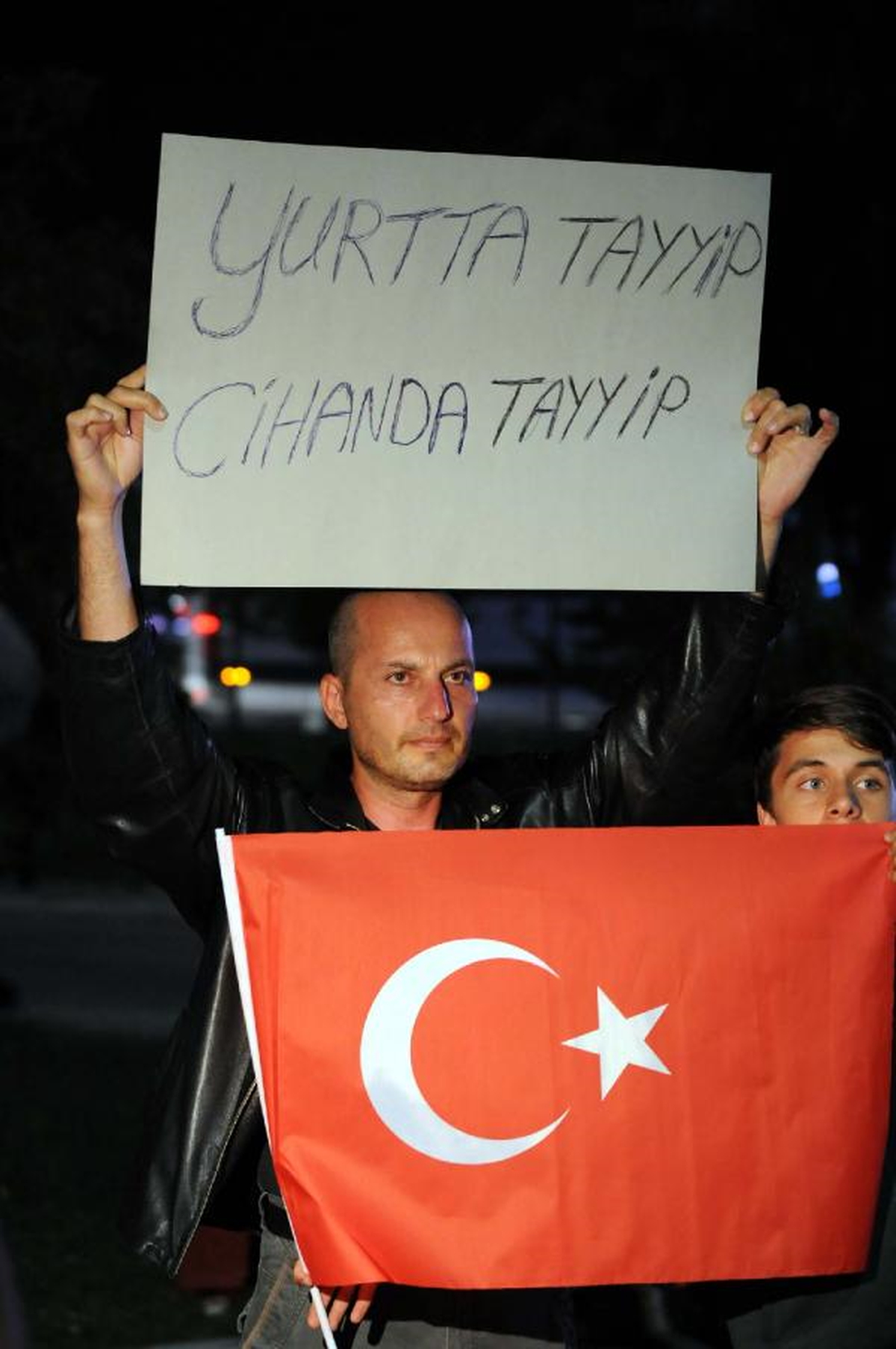 Erdoğan İçin Akın Ettiler