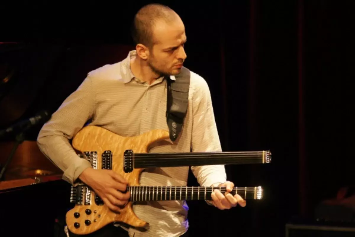 Cazın Yeni Yıldızlarından Erman Dirikcan Akbank Sanat\'ta