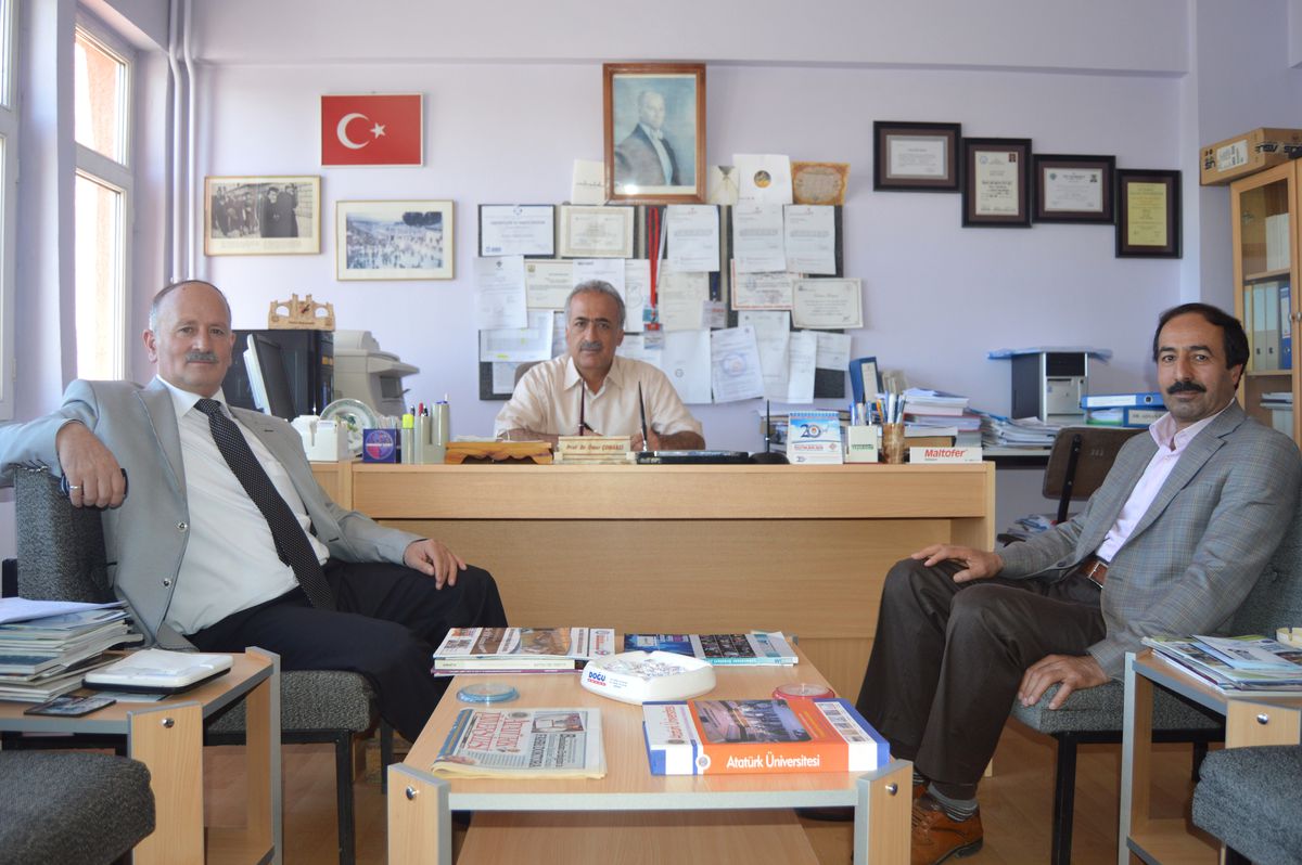 Çomoğlu Derneğinden Prof. Dr. Ömer Çomaklı\'ya Ziyaret