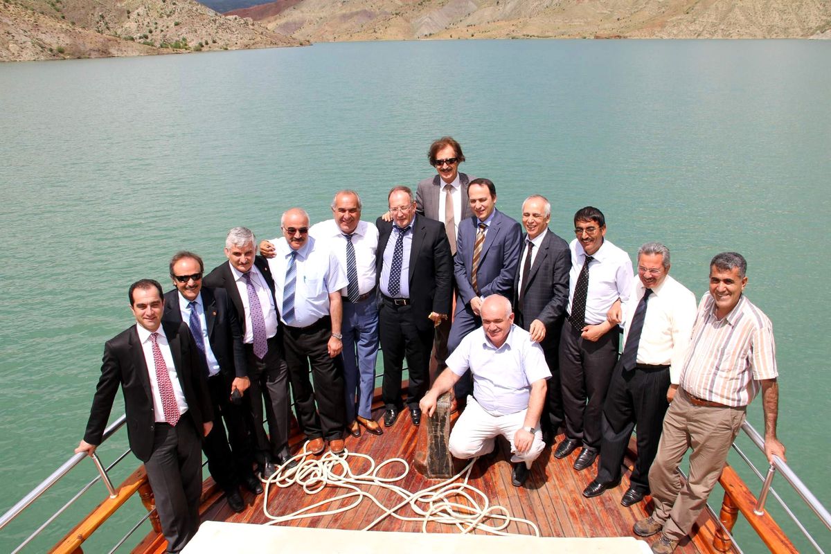 Cü Senato Üyeleri, Şehr-İ Su Teknesiyle Baraj Gezisi Yaptı