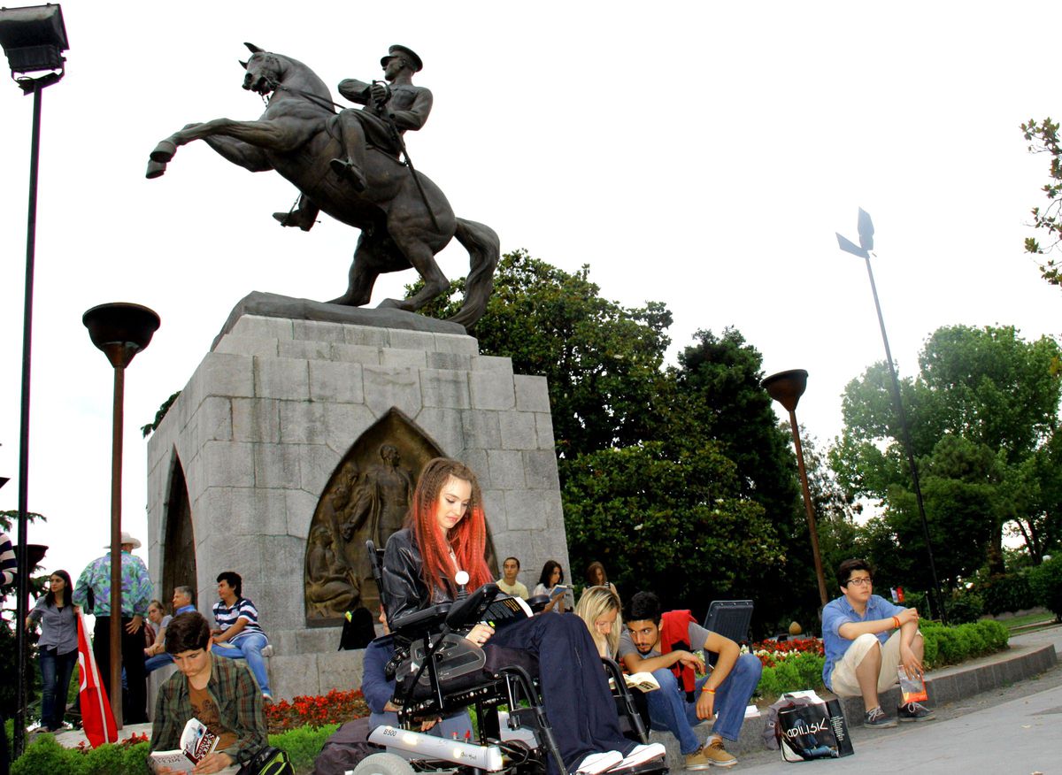 Dünya Güzelinden "Gezi" Desteği