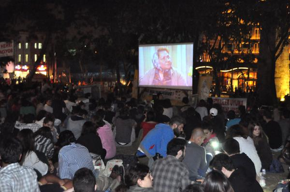 Gezi Parkı\'ıda Sinema Keyfi