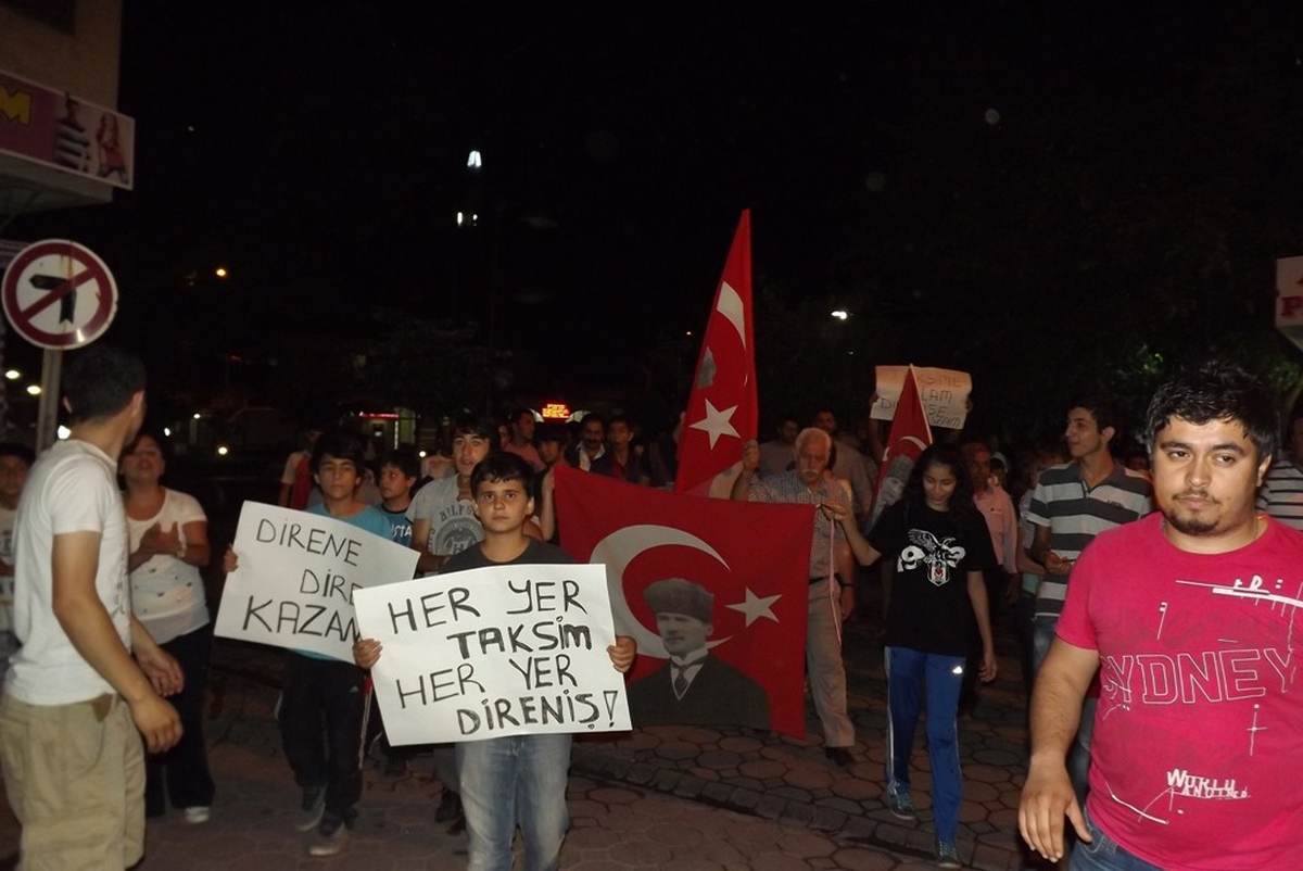 İncirliova\'da Taksim\'e Destek Yürüyüşü