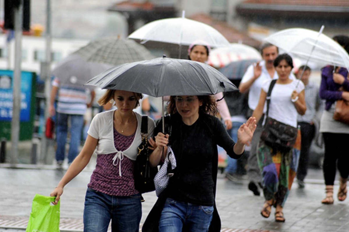 İstanbul\'a Dolu Uyarısı