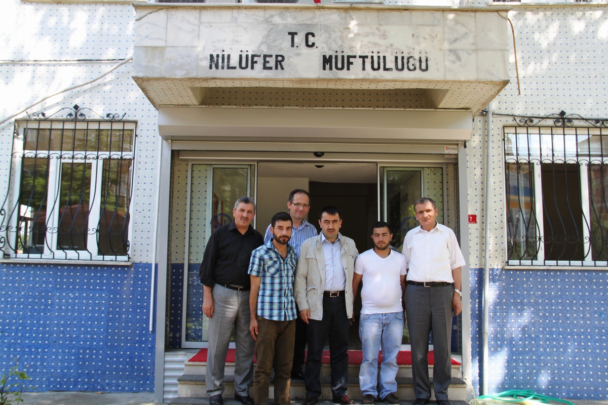 Müftülük Bağımlılıktan Kurtulan Gençleri Umreye Gönderdi