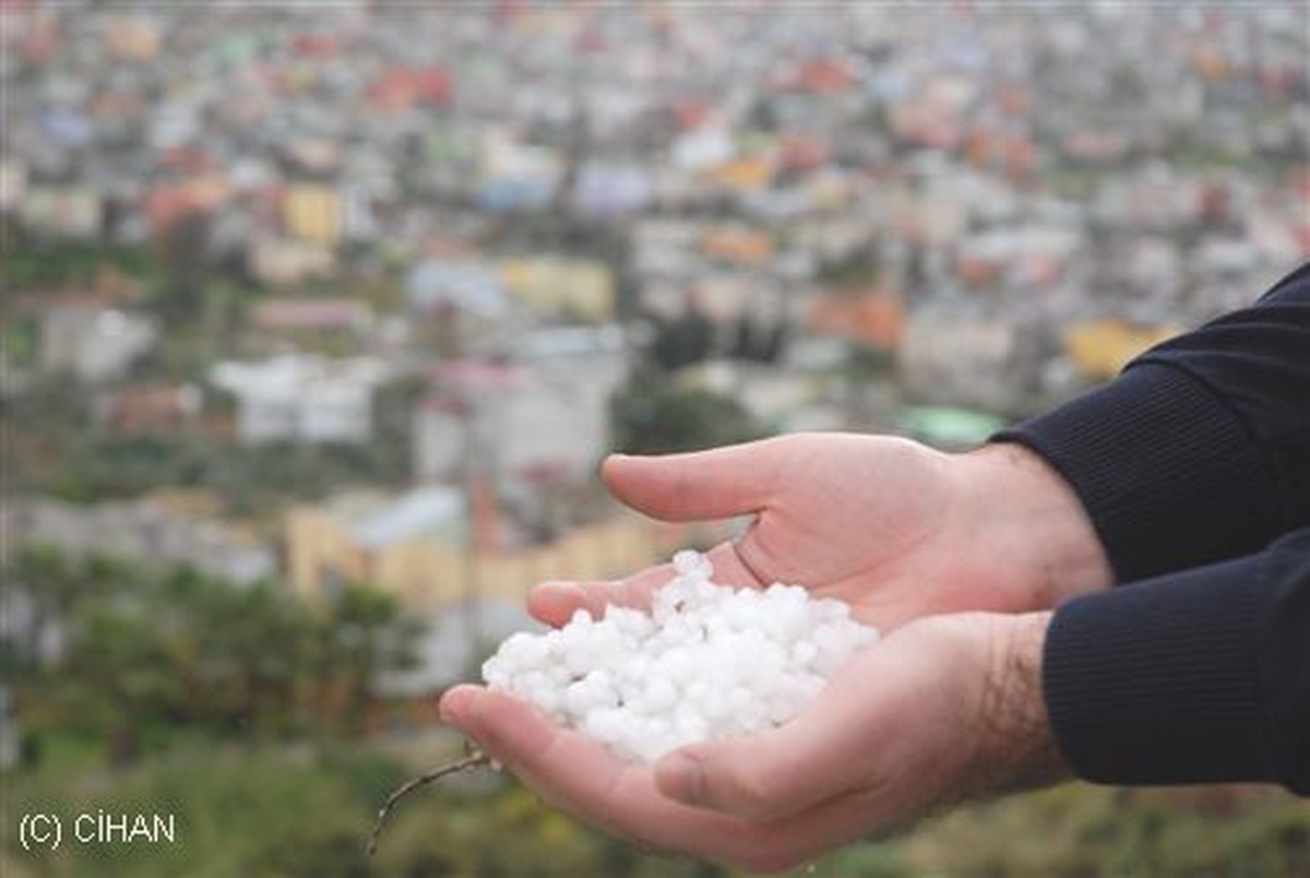 Niğde\'de Dolu Yağışı