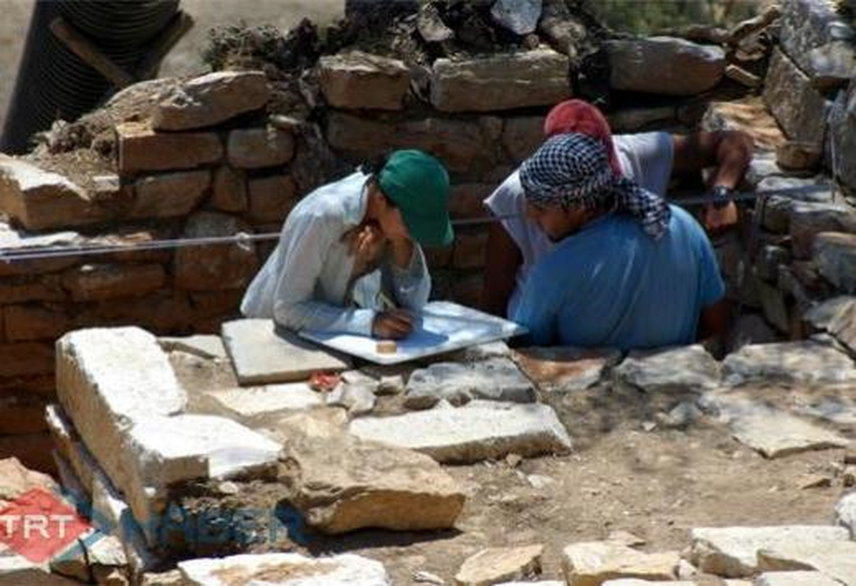 Perge Antik Kenti\'ndeki Çalışmalar Sürüyor