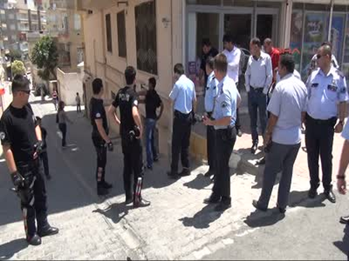 Şanlıurfa\'da Bıçaklı Kavga 2 Yaralı