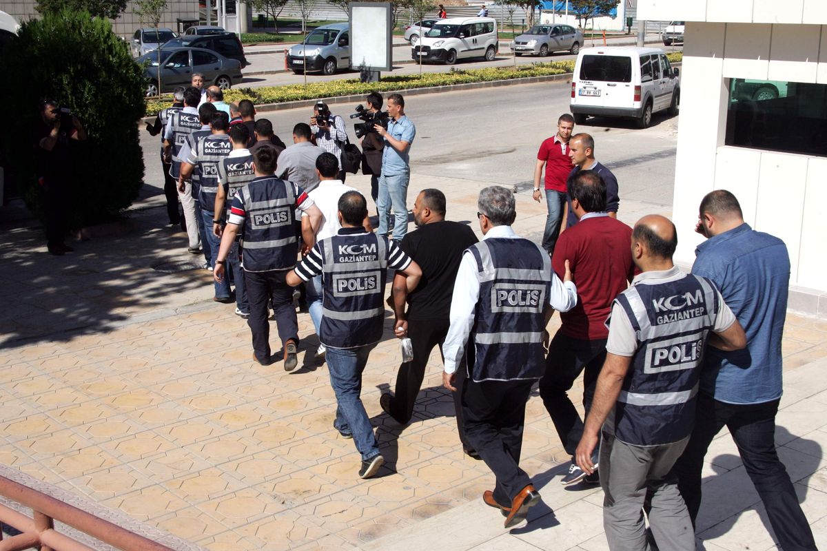 Tehditli Çek Tahsilatına 10 Gözaltı