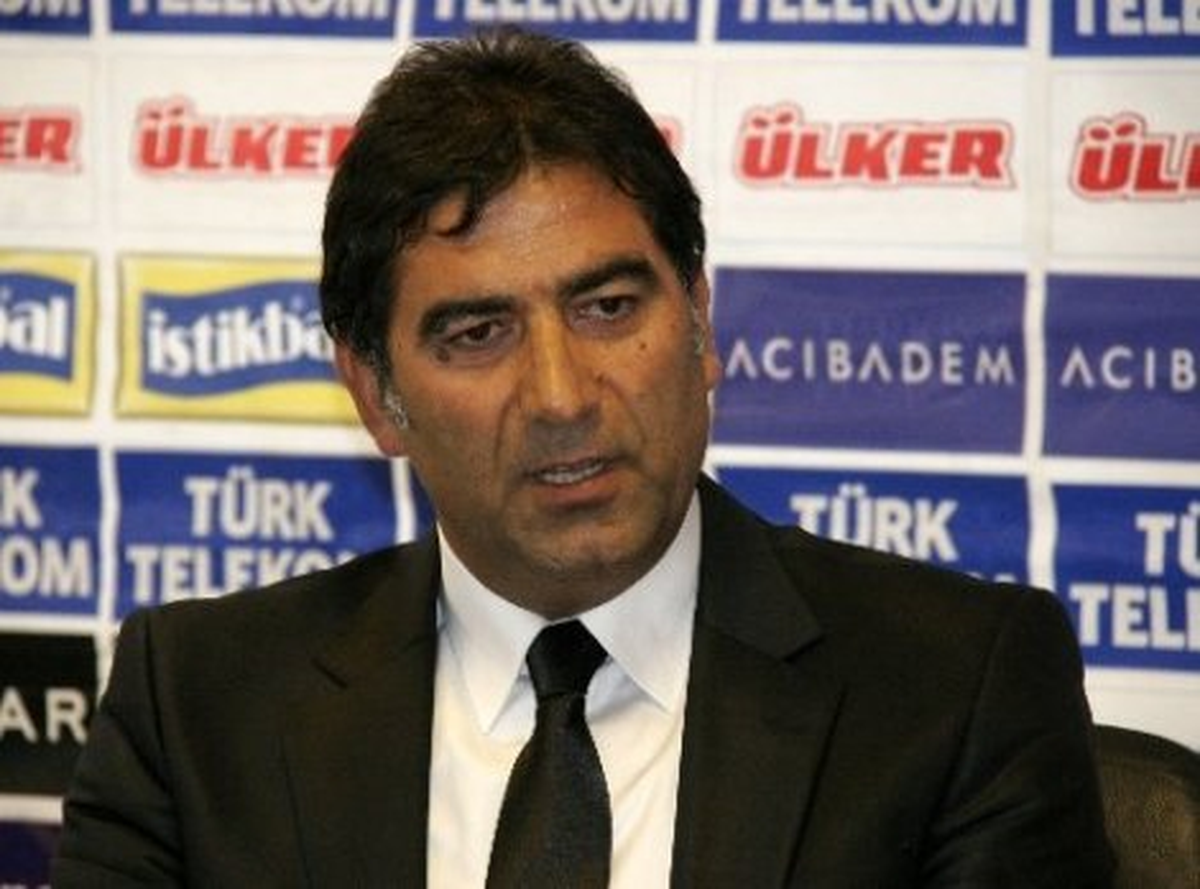 Trabzonspor\'da Teknik Kadro Sözleşme İmzaladı