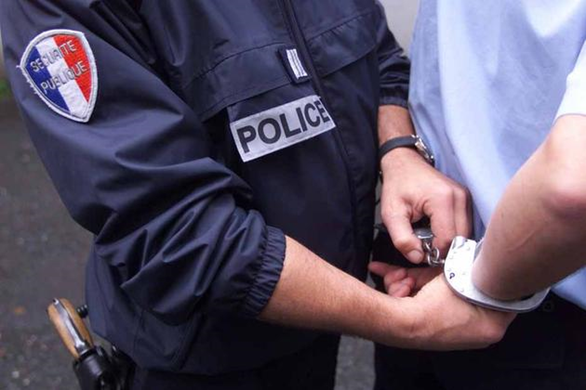4 Şüpheli \'Terör Örgütü Uyeliği\'nden Tutuklandı