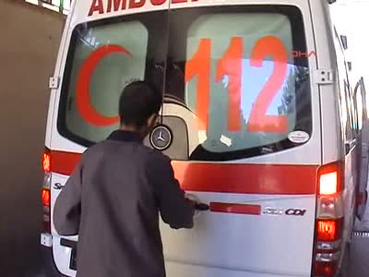 Adıyaman\'da Minibüs Devrildi: 14 Yaralı