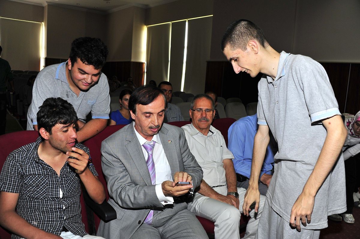 Başkan Keskin Engellilerle Fidan Dikti