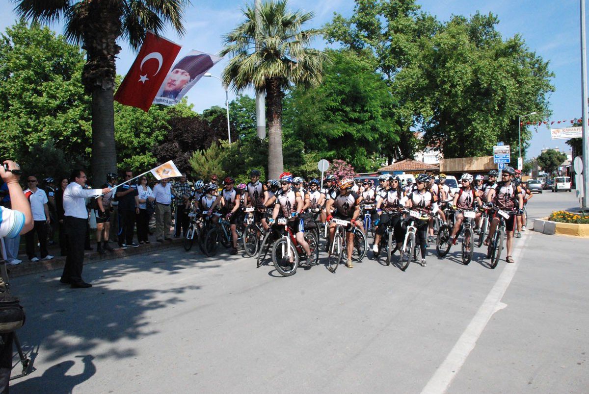 Bisikletle Asırlık Macera