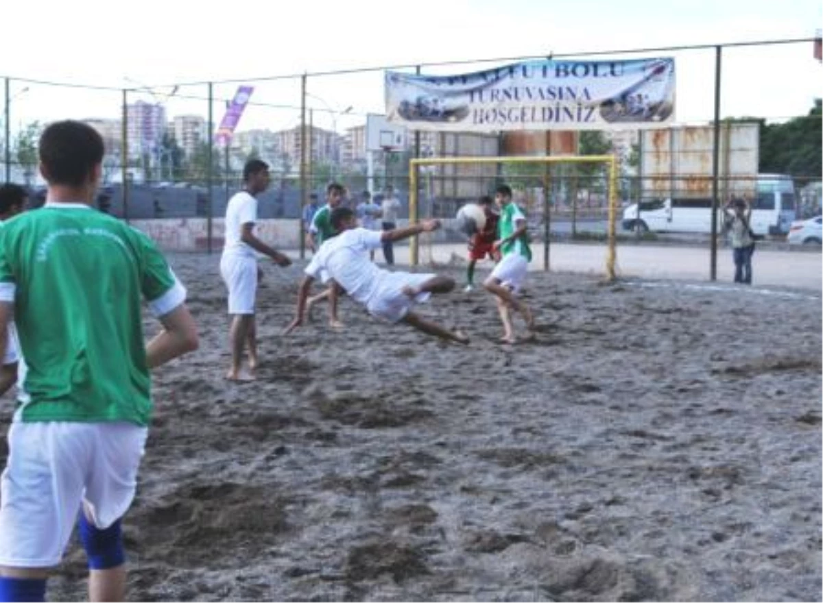 Diyarbakır\'da Plaj Futbolu Turnuvası Sona Erdi