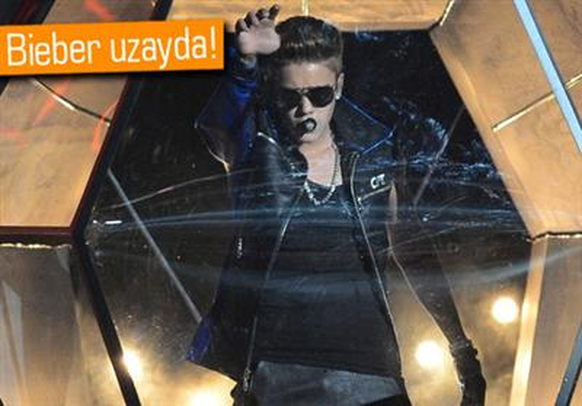 Justin Bieber Uzay Yolcusu