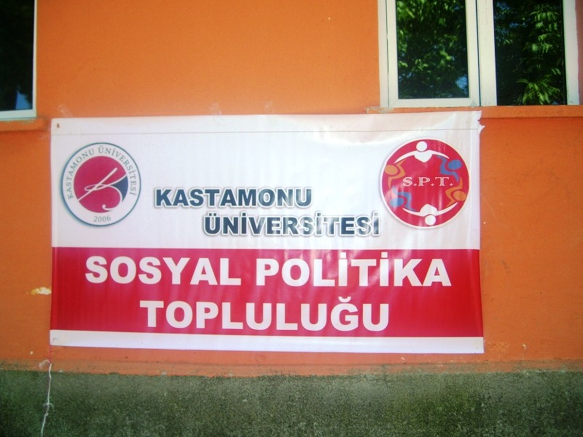 Köy Okuluna Üniversite Öğrencilerinden Yardım