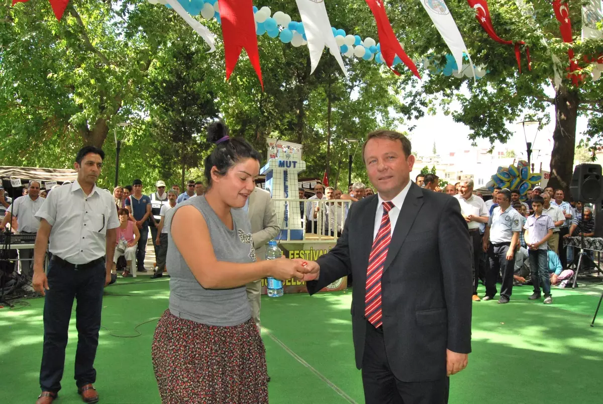 Mut Kayısı Festivali Törenle Başladı