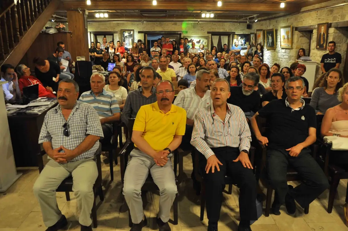 Nazım Hikmet Ölümünün 50. Yılında Anıldı