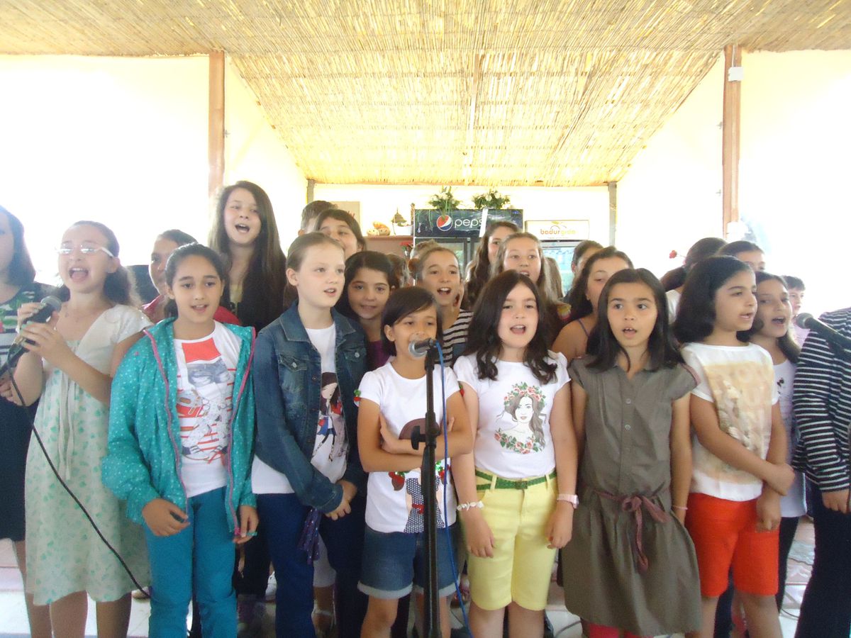 Öğrencilerden İngilizce Konser