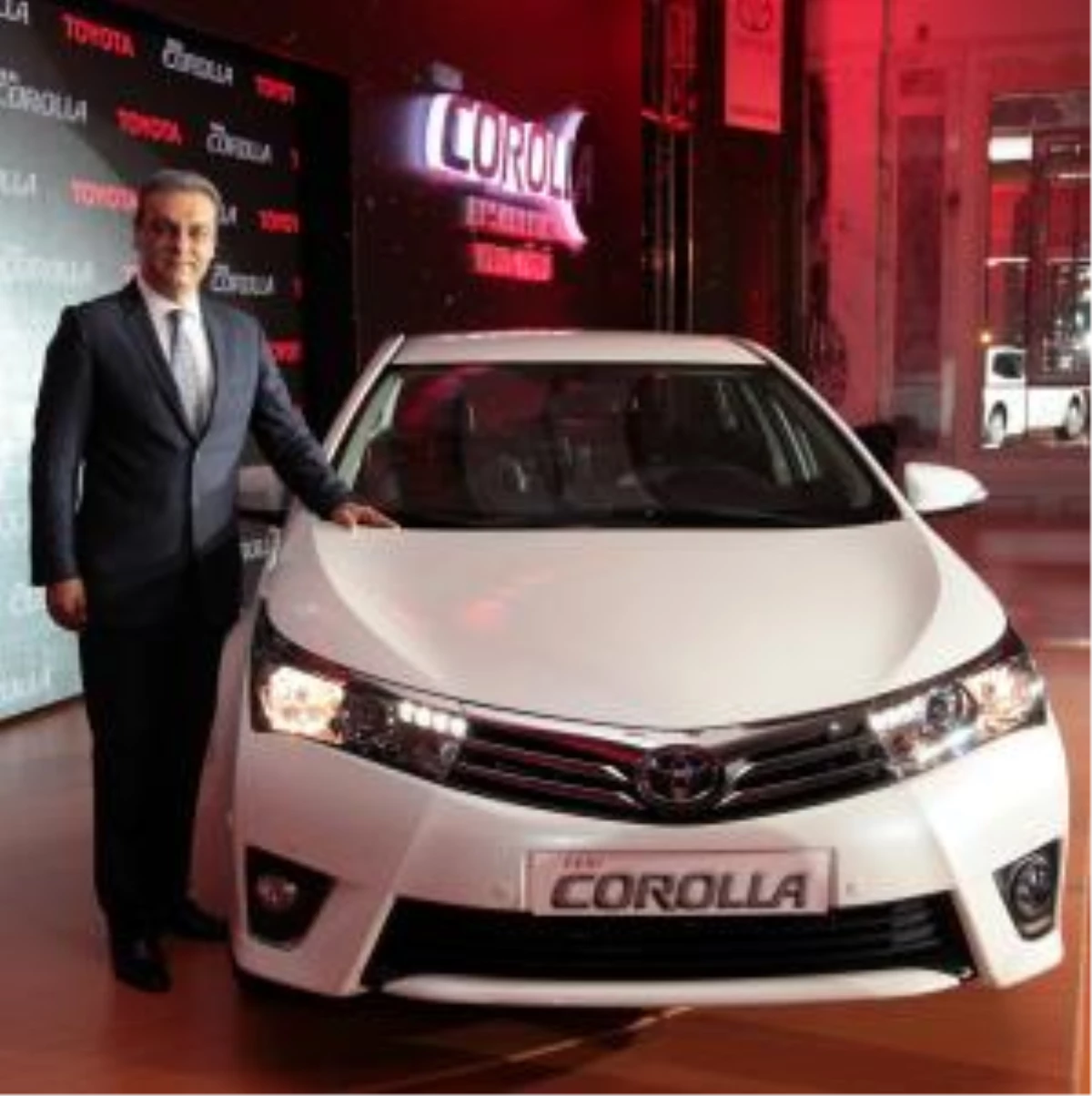 Yenilenen Toyota Corolla Dünyaya Türkiye\'de Tanıtıldı.