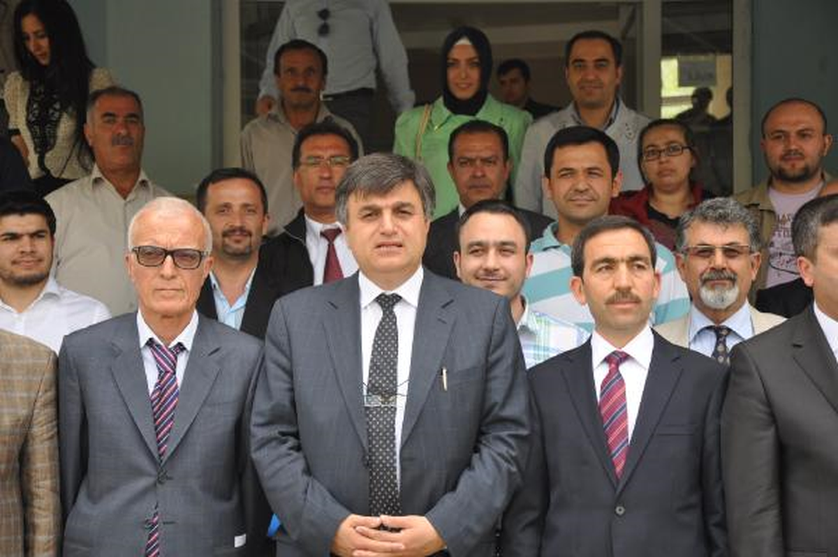 YÖK Başkanı Çetinsaya Hakkari\'de