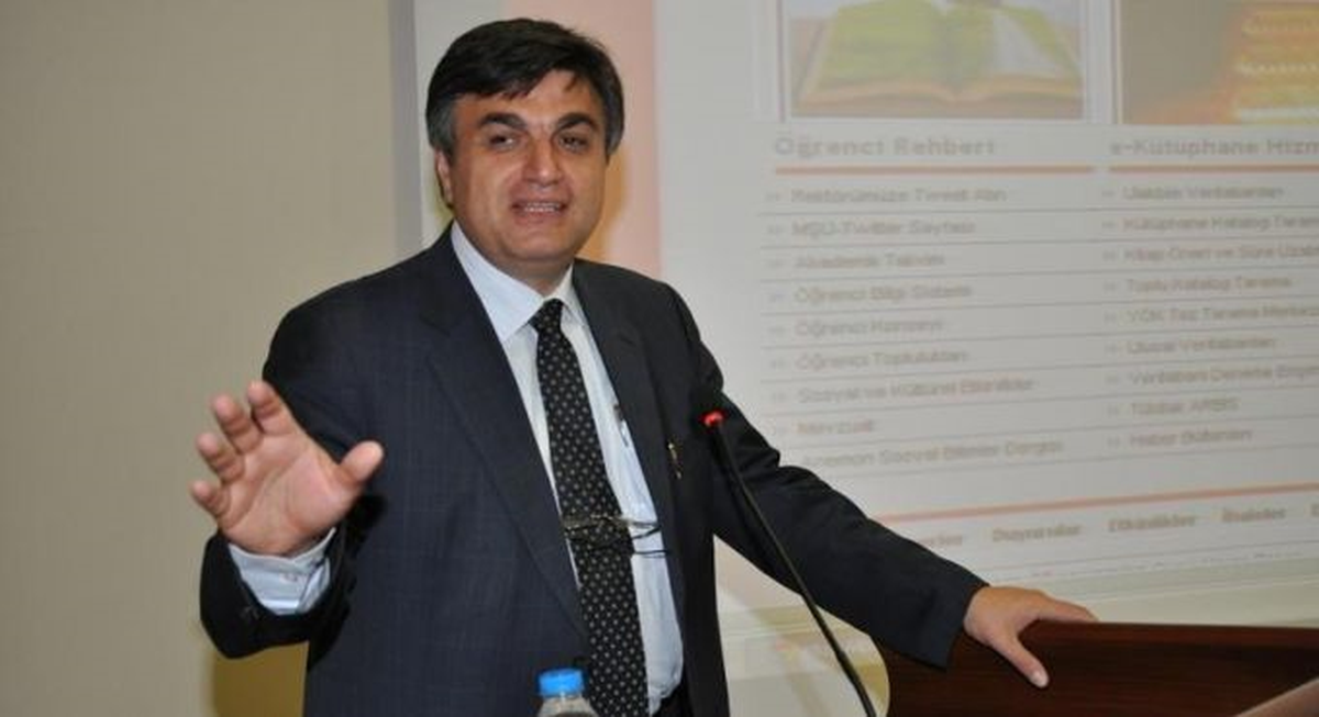 YÖK Başkanı Çetinsaya Hakkari\'de