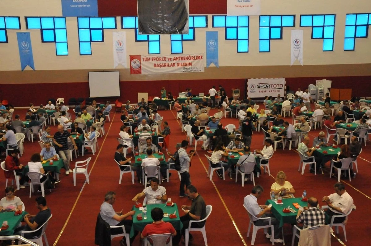 "2013 Spor Toto Karadeniz Briç Şampiyonası" Samsun\'da Başladı