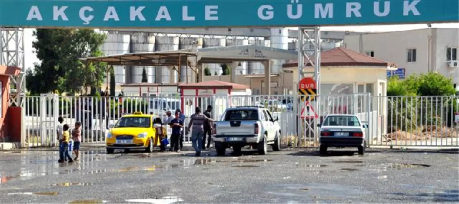 Akçakale Sınır Kapısı Tek Taraflı Geçişlere Açık