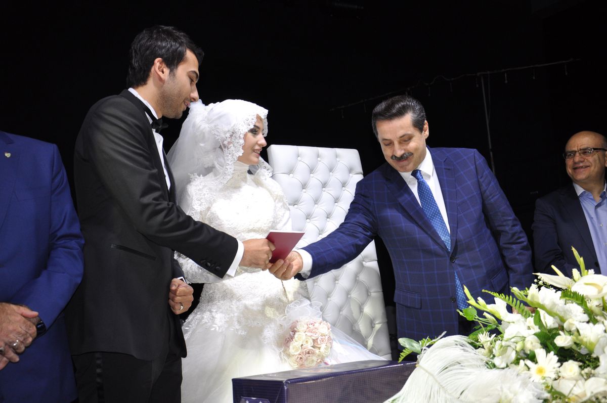 Bakan Çelik Nikah Şahidi Oldu