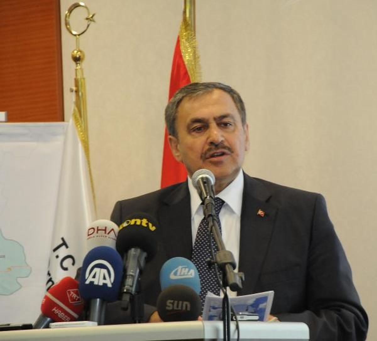 Bakan Eroğlu: Gezi Parkı Olaylarının Sebebi Ekonomik, Çevre Meselesi Değil (2)