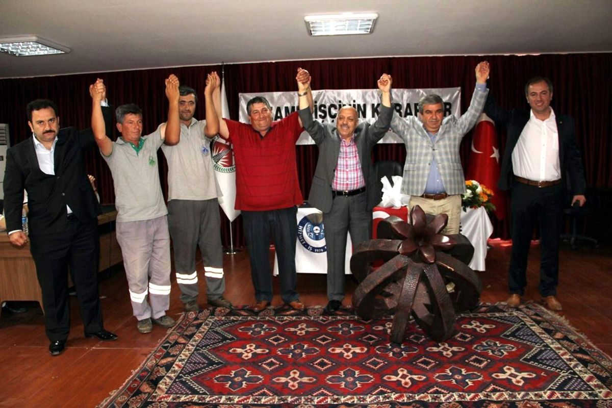 Başkan Tursun Halk İş Sendikası ile İşçi Sözleşmesi İmzaladı