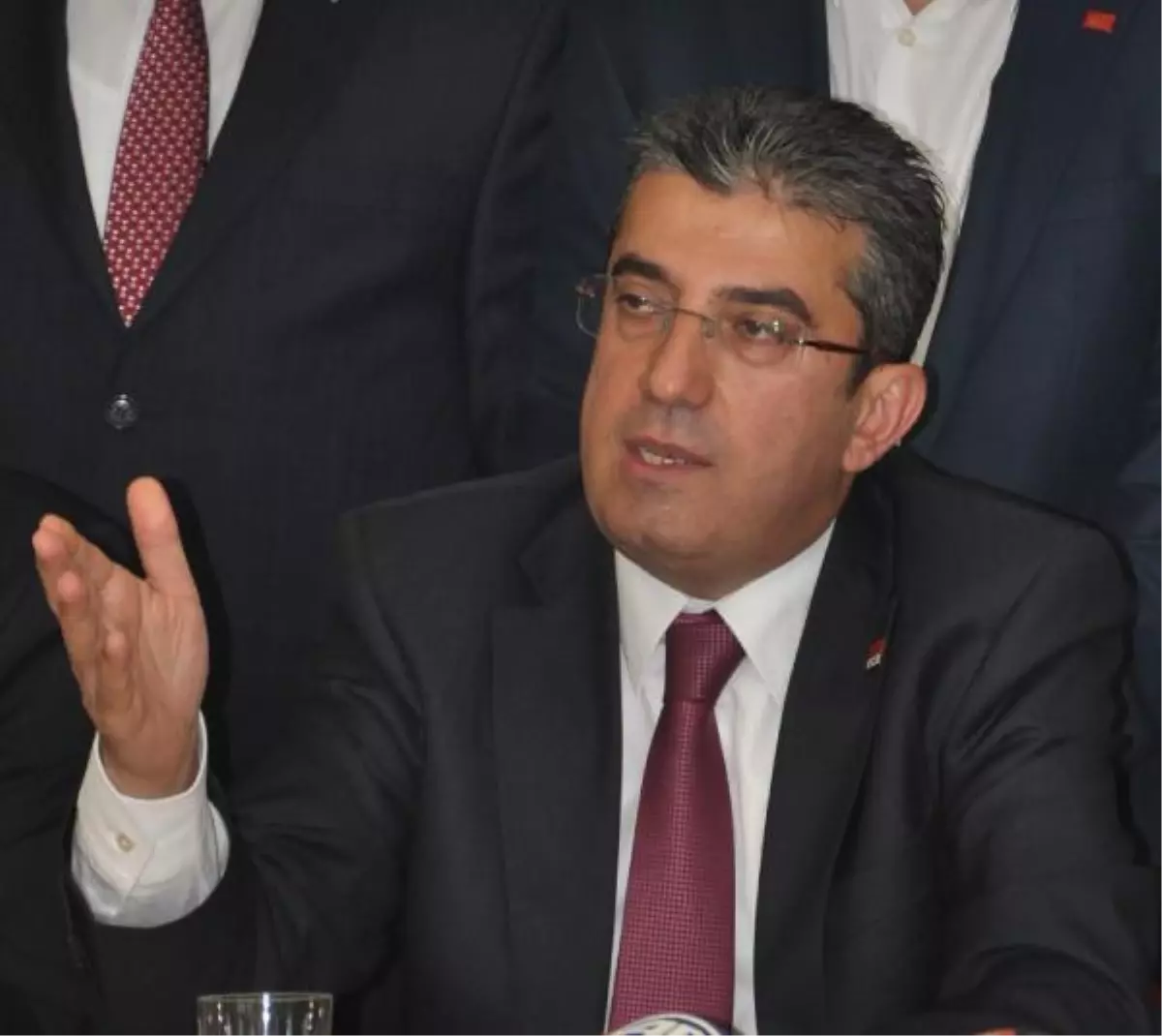 CHP Genel Başkan Yardımcısı Günaydın: Twıtter\'a Karşı Çıkan Matbaaya Karşı Çıkan Zihniyetle Aynı