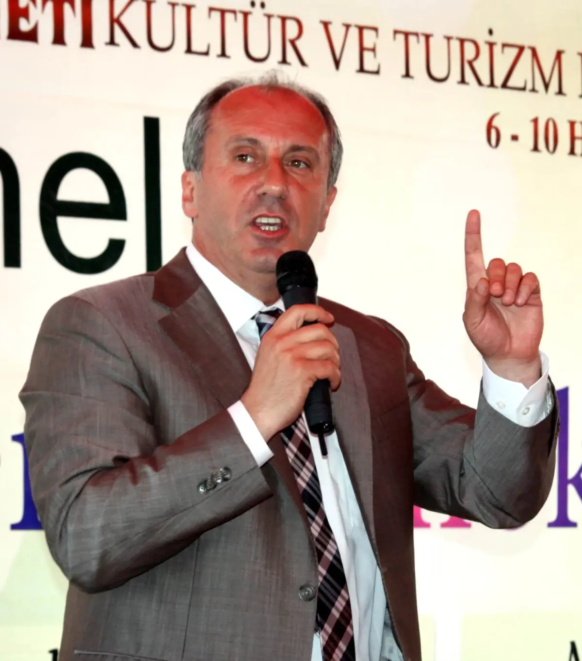 CHP\'li Muharrem İnce: "O Polisi Beynimize Yazdık"