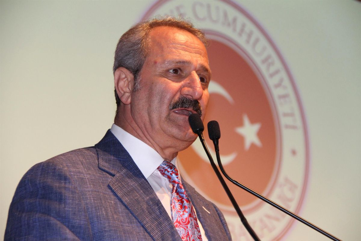 Ekonomi Bakanı Çağlayan Mersin\'de