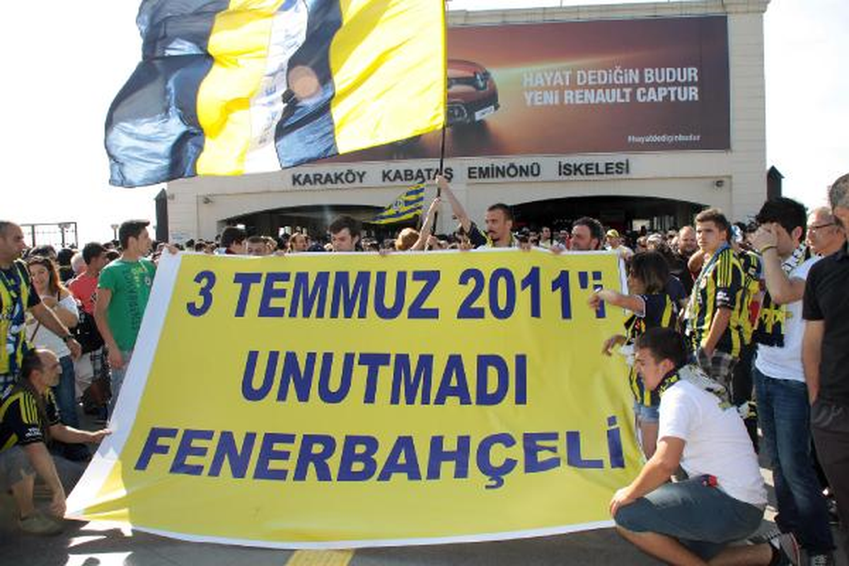 Fenerbahçe Taraftarı Gezi\'ye Yürüyor
