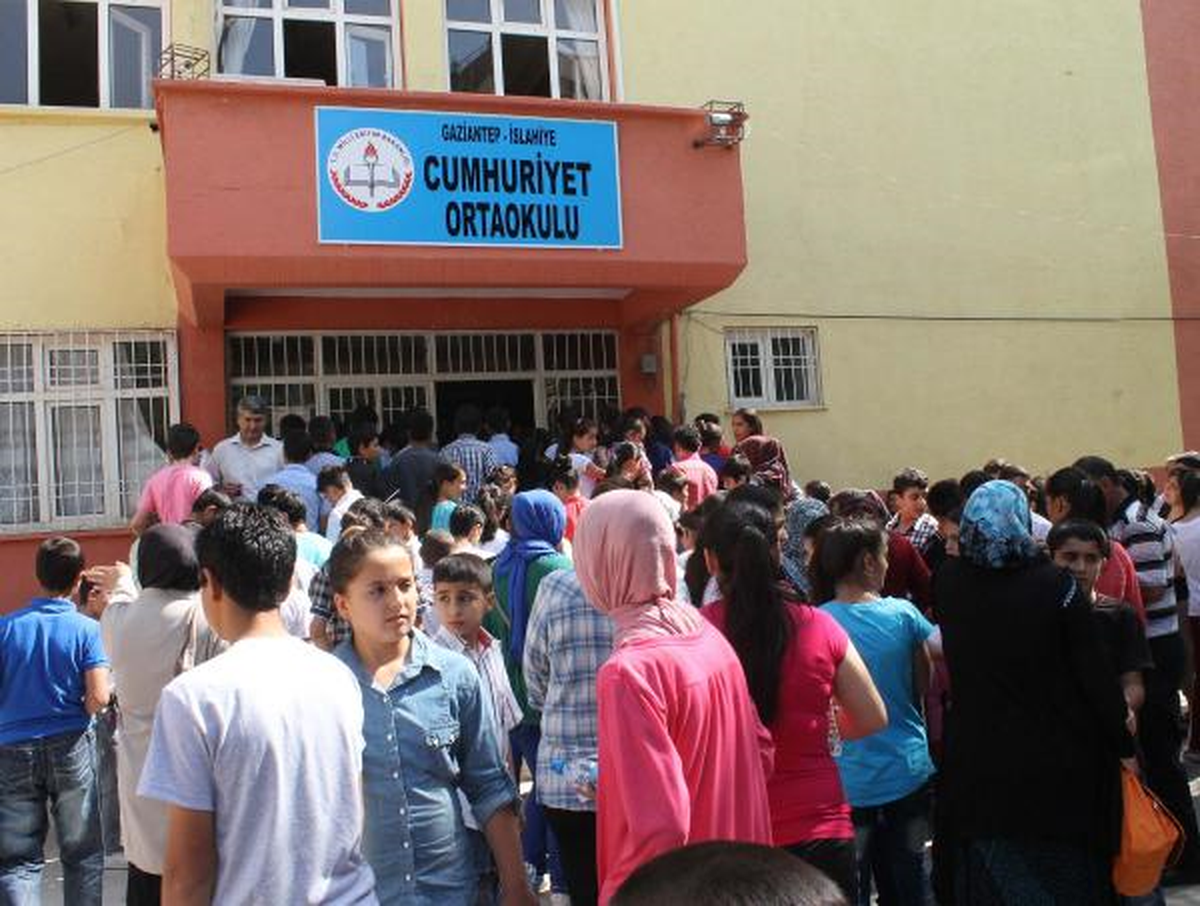 İslahiye\'de Hasta Öğrenciler Sbs\'ye Hastanede Girdi