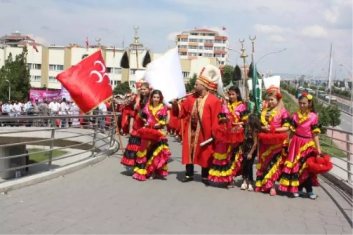 Kocaeli\'de "3. Roman Festivali" Başladı