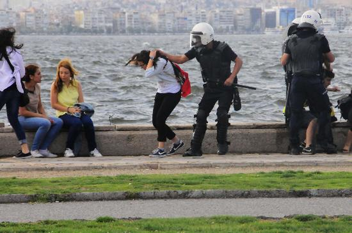 Saç Çeken Polise Soruşturma Açıldı