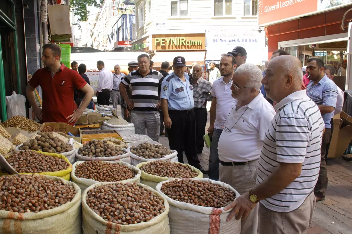 Yan Baktı Diye Esnafı Bıçakladı