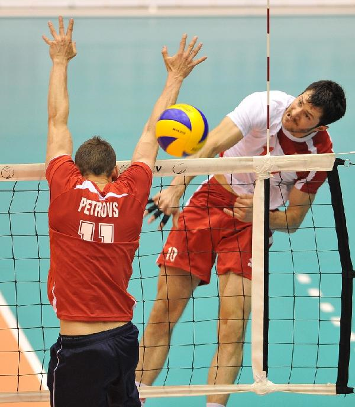 A Milli Erkek Voleybol Takımımız, 2013 Cev Avrupa Şampiyonası\'na Katılmaya Hak Kazandı