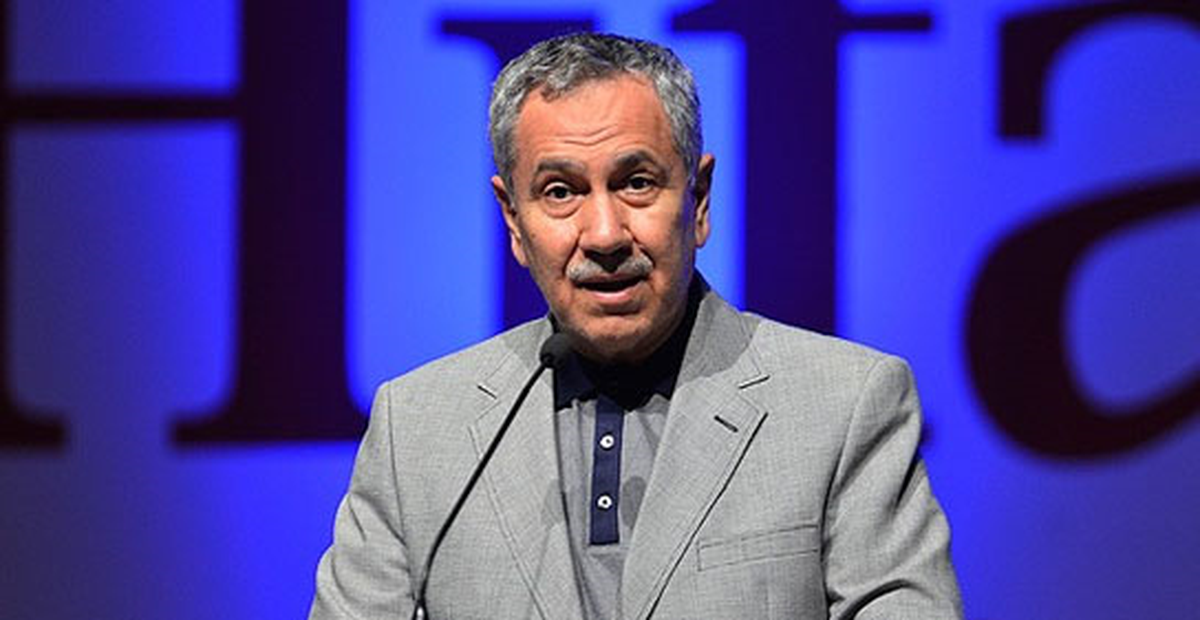 Arınç: 'Birilerinin bizi silkelemesi lazım'