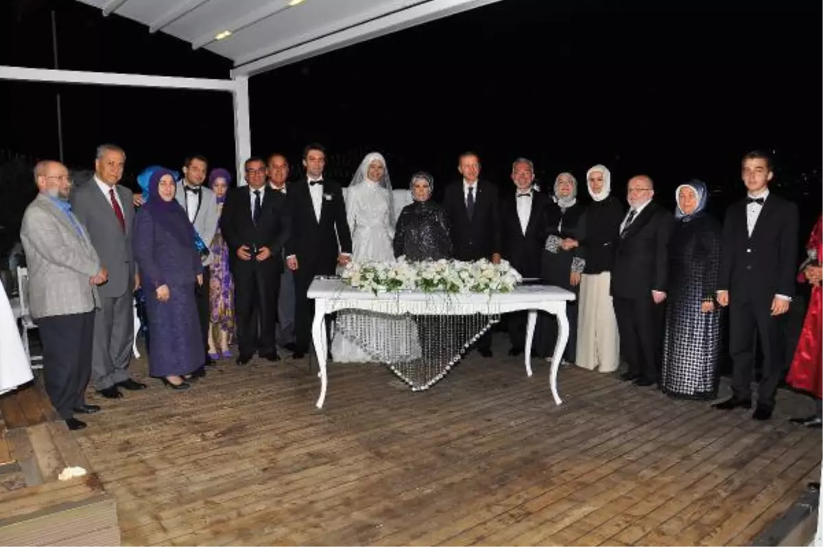 Başbakan Erdoğan Nikah Şahitliği Yaptı