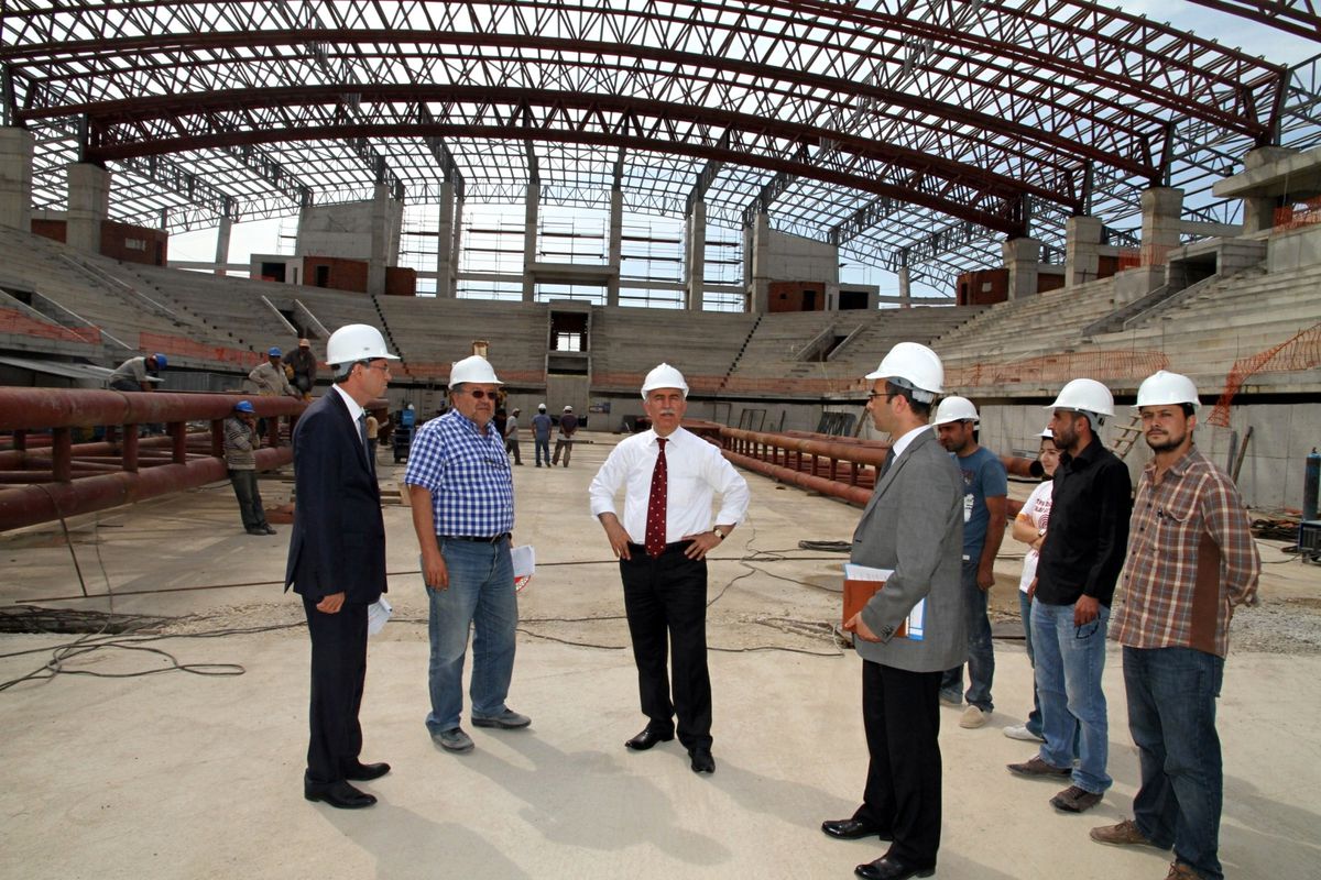 Bursa\'ya İki Dev Spor Kompleksi